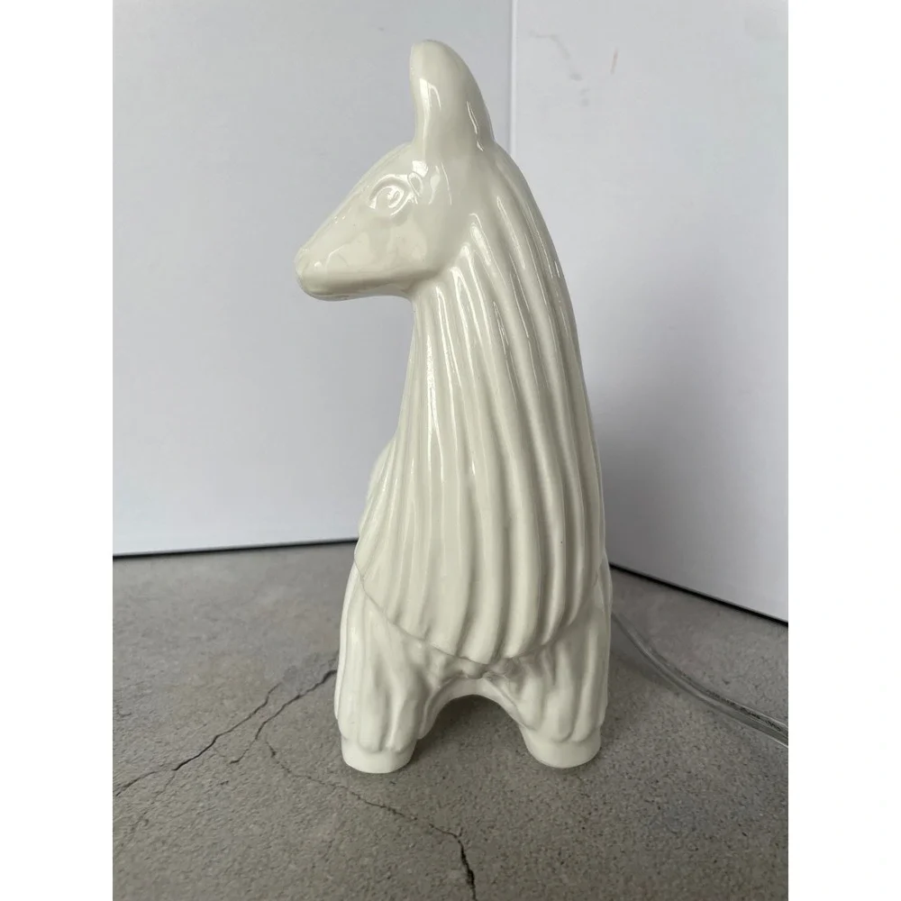 Vintage MCM Fabbri Art Style White‎ Ceramic Llama Accent Lamp Alpaca Light